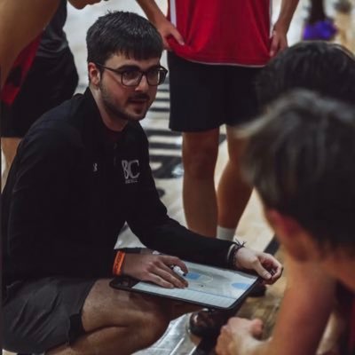 Graduate Assistant @ Ottawa University MBB // @kansas_select Summer Basketball