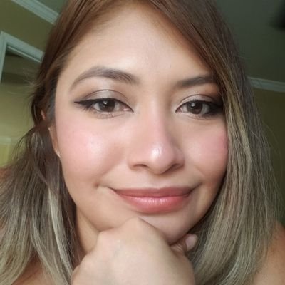 bridgeth12's profile picture. Como la flor con tanto amor... ⚘🌻🌹