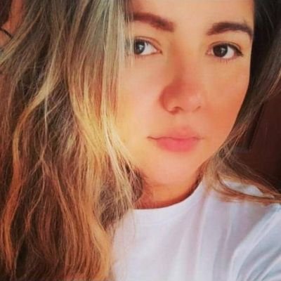 🇪🇨🎙🌎🏖🏔🍭🥰📚
Comunicadora Social, Guayaquileña 💕, leo♌, Ciudadana del 🌎 y amante 😍 de la gente con cerebro😜. GOTLover🐉