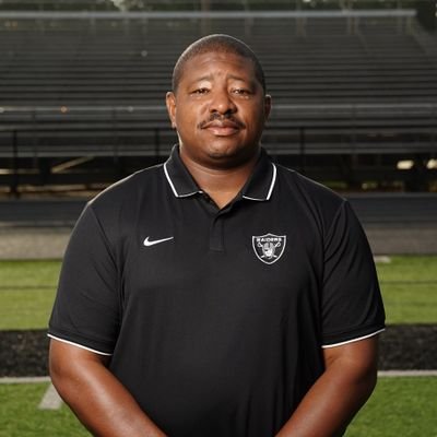 Husband, Father to @KaidenRussell90, Defensive Coordinator at East Paulding High School. Alum of Furman Univ. 01' & Da' Brook 97'