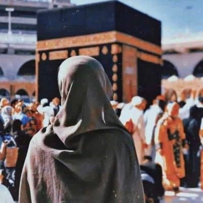 لَمْ يَكُنْ الحَظُّ مَعَي يَوْمًا ؛ بَلْ اللهُ كَانَ مَعَي دَوْمًا 🤎
د / وجد .