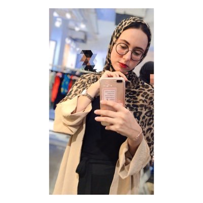 Enji2421's profile picture. وتظنُ من فَرط لُطفه بك..أنك عبده الوحيد🤲🏻🫂♥️🌻