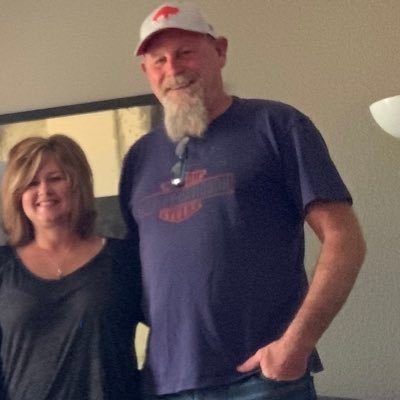 80Glassman's profile picture. father/brother/uncle/grandpa enjoying family, friends, football and wrestling one day at a time.#BILLSMAFIA # PSUWRESTLING.