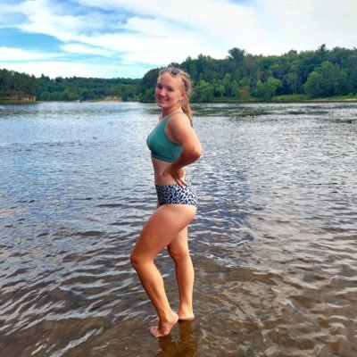 MicoleYockey's profile picture. Eat
Sleep
Volleyball
Repeat