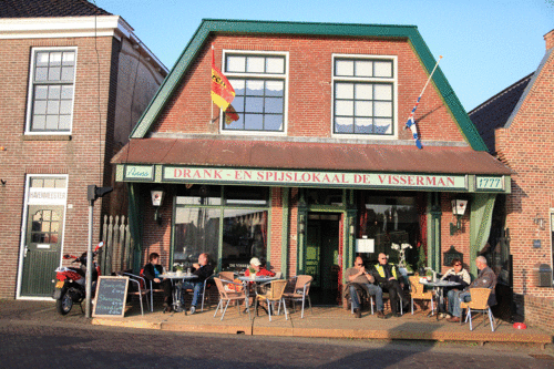 Kom eens genieten van de ouderwetse gezelligheid in Eetcafé De Visserman. Lekker eten en drinken voor een eerlijke prijs.
Jaap en Regina Zijlstra