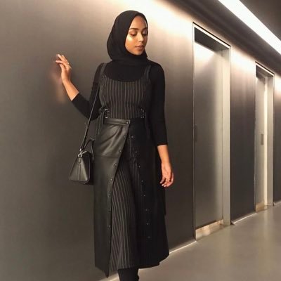 lameesMustafa4's profile picture. Elastic heart ..|| the smell of rain gives me serotonin .. 🦷