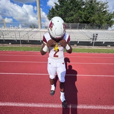 5’7 185 lbs RB/ATH C/ ‘23  || email: tyrellcarterr2@gmail.com