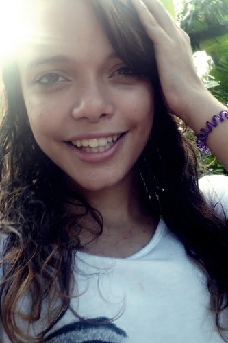 Ser feliz é a coisa mais aterrorizante do mundo.