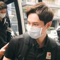 fer. (@ctheadline) 's Twitter Profile