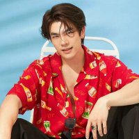 Kinn Theerapanyakul (@kinnbig) Twitter profile photo