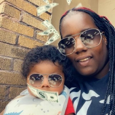 1thicklesbo2's profile picture. SINGLE AF ‼️