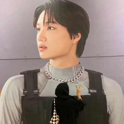 espousehun's profile picture. the reality that mixes joy and sorrow