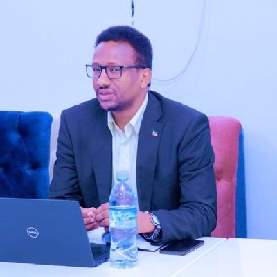 Director of Trainings at Somaliland National Electoral Commission(NEC),Senior Lecturer @UoH #Democracy #Governance #Elections and #VRegistration-Tweets are mine