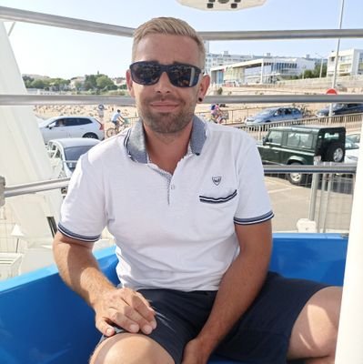 tekbryou17's profile picture. Personne sincère