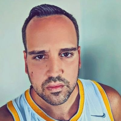 Zemoh_'s profile picture. ^A. Muñoz^
•Diseño
•HipHop
•Fútbol