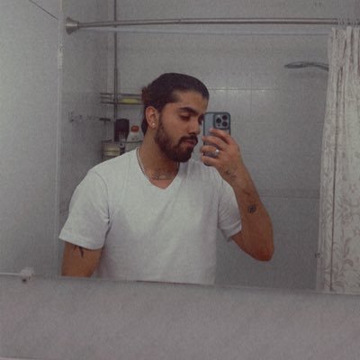 beingbatish's profile picture. 🇮🇳🇨🇦