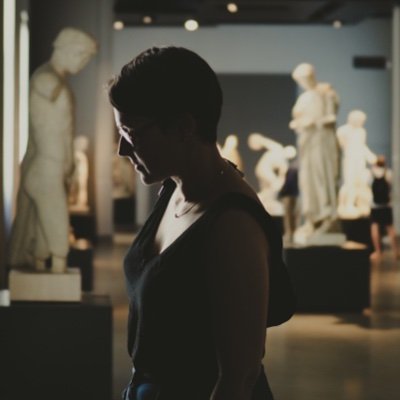 travelswmyphone's profile picture. I'll teach you how to take great mobile photos • Food and interior photographer • home in Scotland @travelswithmyphone on Instagram