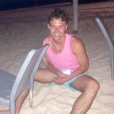 lukebabbitt_'s profile picture. toasted with butter