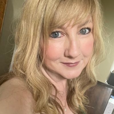 Writer, researcher, editing, ghost writing, spiritual direction, retreats, grief coach, children’s grief advocate Quality pen recommendations most appreciated