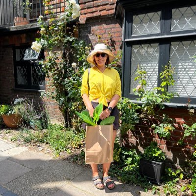 lizajayne's profile picture. Content manager, media planner