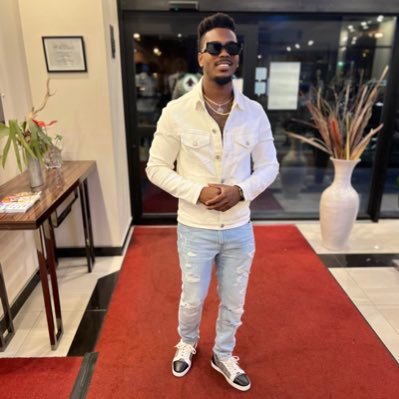 OFFICIAL ACCOUNT ‼️‼️ Haitian🇭🇹🇭🇹🇭🇹 Ekip BassPlayer🎸🎼 Cancer♋️ Flâneur
