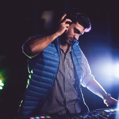||• Policía Científica • Seguridad en Eventos Deportivos @conmebol • Conductor de Tv • Estudiante de Psicología • DT de Baby Fútbol • Ex Dj •||
