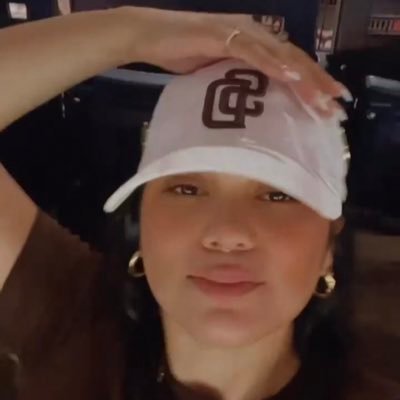 justineemari's profile picture. She/Her/Ella