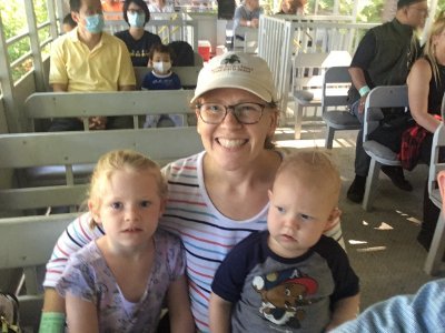 Postdoc, Mom X 2, Crossfitter, Lover of Circadian Science.