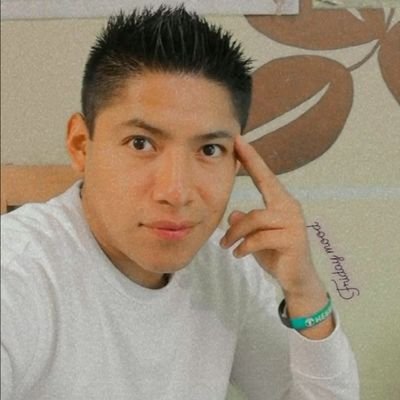 Single🚶🏻 / Age: 30🎉 / I❤️Books 📚 / Amigos 👭👬 / Anime 📽 / Rock 🎶 / I💚Herbalife / Gamer 🎮 /