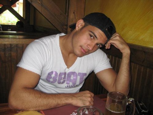 DeividCrown's profile picture. Todo un ejemplo de un mal ejemplo!!