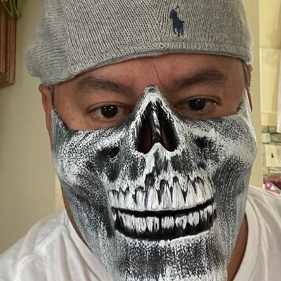 Copero10's profile picture. Happy