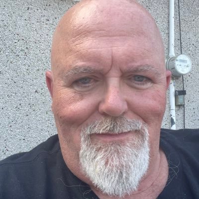 snowpounder's profile picture. Husband / Dad / Grandad / thinker of thoughts  /