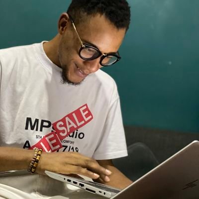 Paulkaz27's profile picture. Coding💻 , Food and Drinks🥪🍻, Football⚽,  Music🎧, Gaming🕹️🎮
Oracle Verified 2021