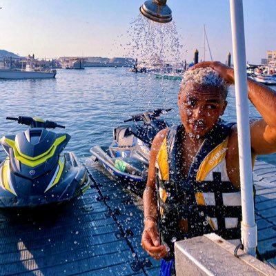 anne_niko25's profile picture. 