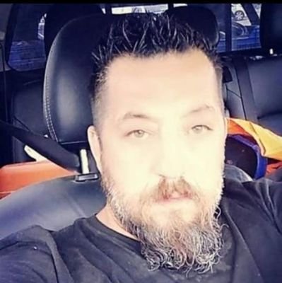 Sosyal medyadan istifa ettim... Yolu gençlere bırakıyorum...