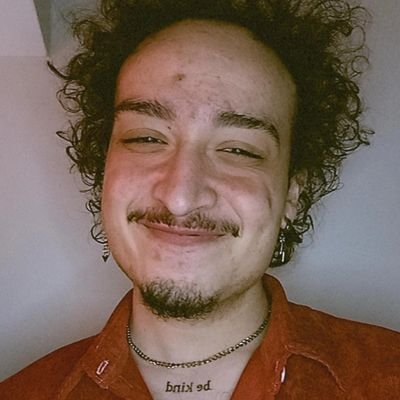 eu sou inteiro e metade; motion designer;
arte e essas parada
