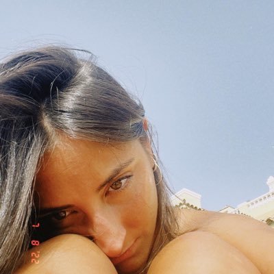 camilafabregas_'s profile picture. 🌿🌍🌺🌈🦋