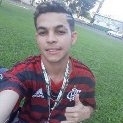 Sou alagoano estou no Rio há mais de 10 anos tenho 31 anos sou sagitariano trabalho como motorista de aplicativo. e Carpintairia