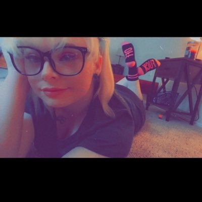 Lulu_Saurus7's profile picture. ✨Spicy Accountant✨😈Nsfw/18+ ~You’re Friendly neighborhood chubby PAWG with a breeding kink! Join me? Click the link below, unlock all my private accounts! 😘