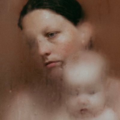 Photo maker, mother/artist | Exhibited internationally | https://t.co/WmH9HP1lEC | Birth, life, death, and the spaces between