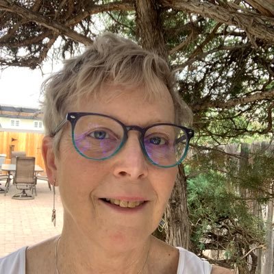 cancer survivor, writer,mom,bad knitter. member @WF_Writers @histnovsoc, published @moonrabbitcandy @EllipsisZine @FlashBackFic @westchesterrev @bardsandsages