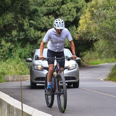 hebernaranjo10's profile picture. Soy un mar de conocimientos con un cm de profundidad!