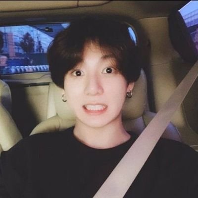 kkumijkk's profile picture. she/her ; minor