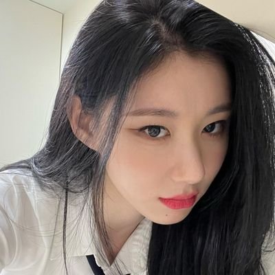 #studyacc 💌 an enthusiast of languages, ballad songs and seventeen