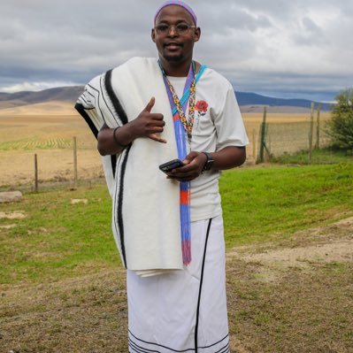 Mcethe,Gcaleka,Chizama,Khawuta,Bhurhuma,Phalo,Rharhabe, Ncenceza,Madl’inyam’ihlaza,Mlanjana| I am not a saint, unless a saint is a sinner who keeps on trying-NM