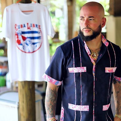 The Reinvented #Guayabera Shirt
#Miami Based 🌴 #Handmade in Yucatán
Say Hola to #YABERA ™️ 🇨🇺 🇺🇸
Since 2013