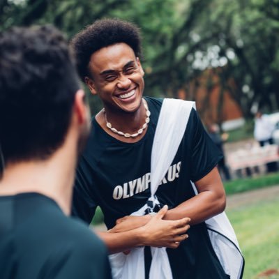 Homem negro do RJ em SP. Autoconhecimento e negritude. 🏳️🌈