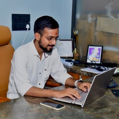 Priyeshp102's profile picture. 