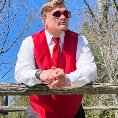 AaronKassuba's profile picture. I’m 18  and I love wrestling and football