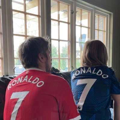 Fotball, jobb å familie e live mitt! Manchester United e lage, Trine e kjærringa, Martine, Nathaniel å Mina e ongan. #GlazersOut #VivaRonaldo